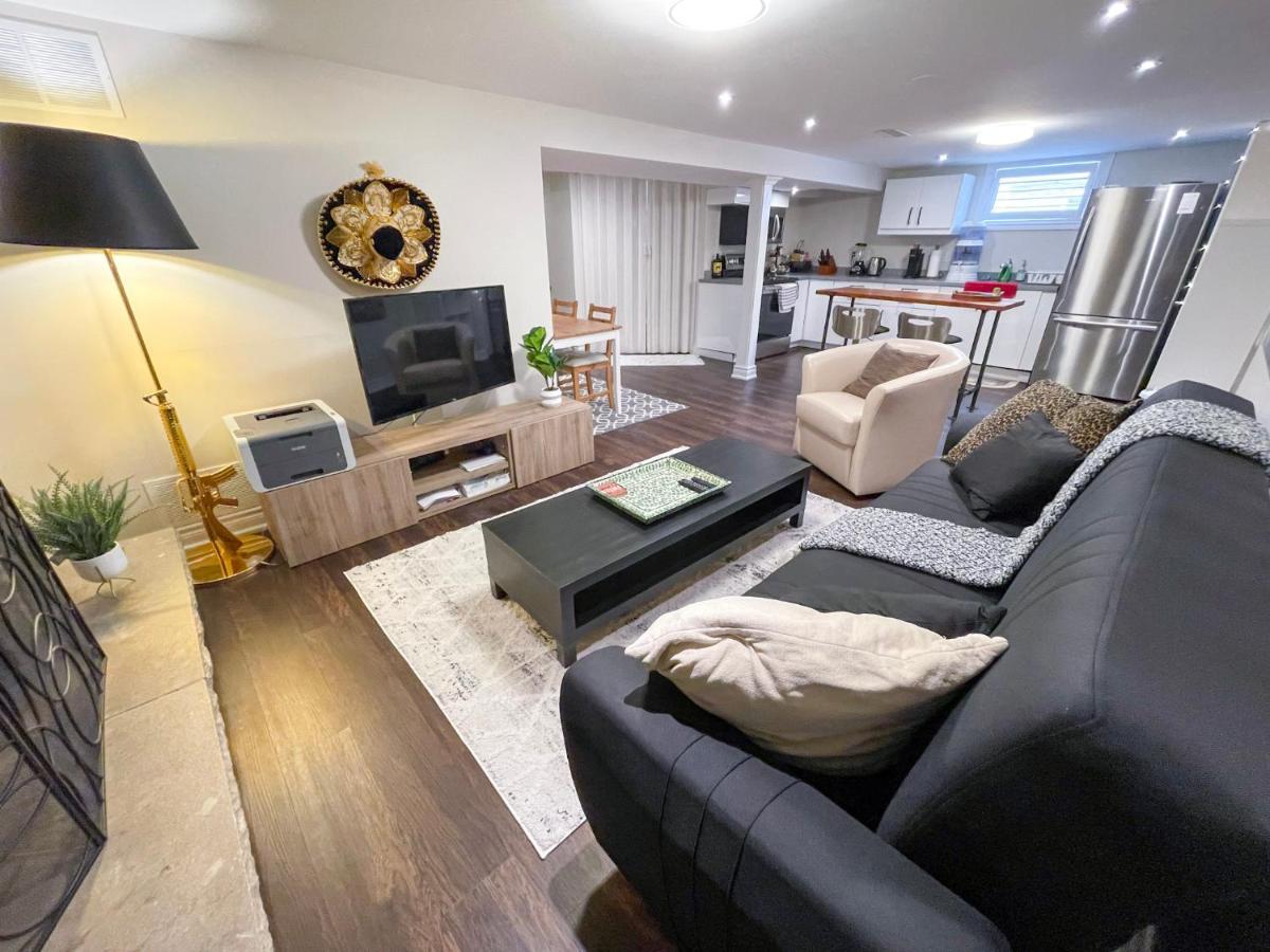 Spacious & Renovated 1Bd Suite W/Parking Toronto Luaran gambar